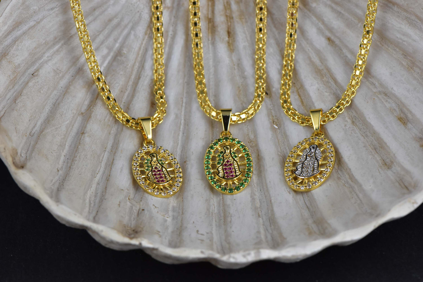 Cadena Chinesca 45cm + Colgante Virgen Guadalupe Swarovski