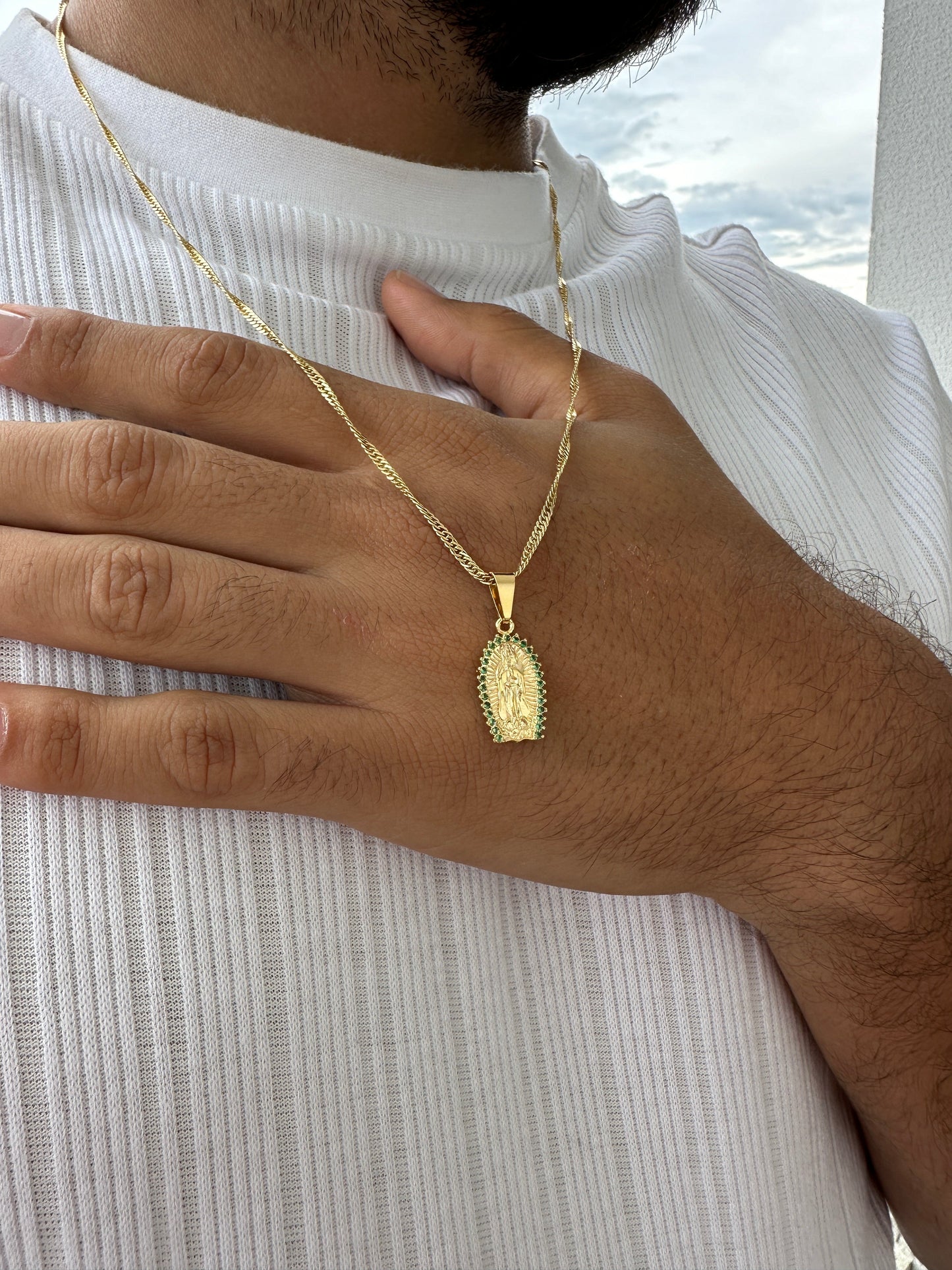 Cadena Singapur 65cm + Colgante Virgen Piedras